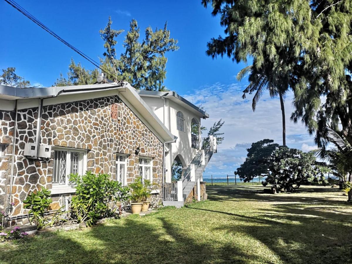 Villa Karel Mauritius Beach House Riambel Экстерьер фото