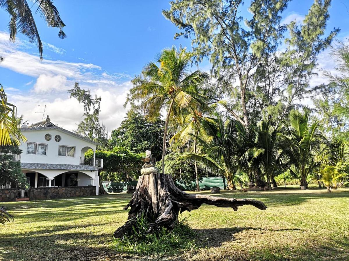 Villa Karel Mauritius Beach House Riambel Экстерьер фото