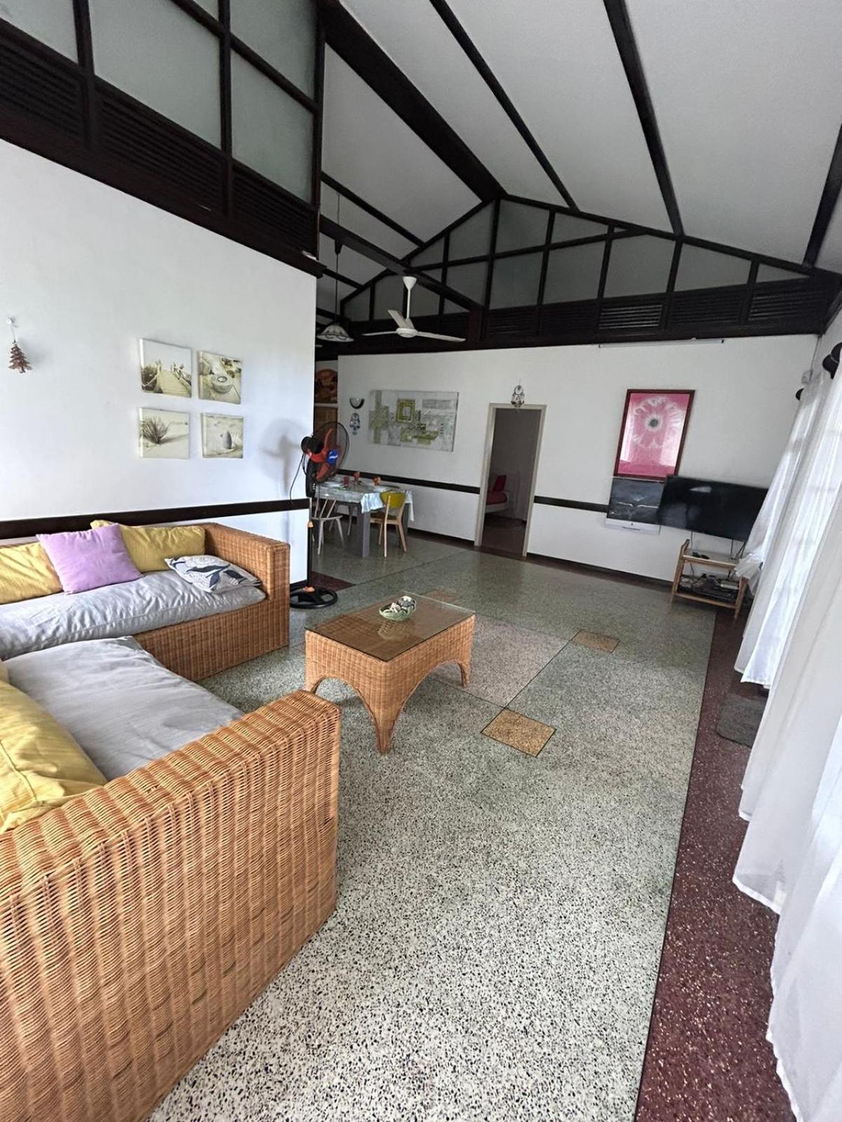 Villa Karel Mauritius Beach House Riambel Экстерьер фото