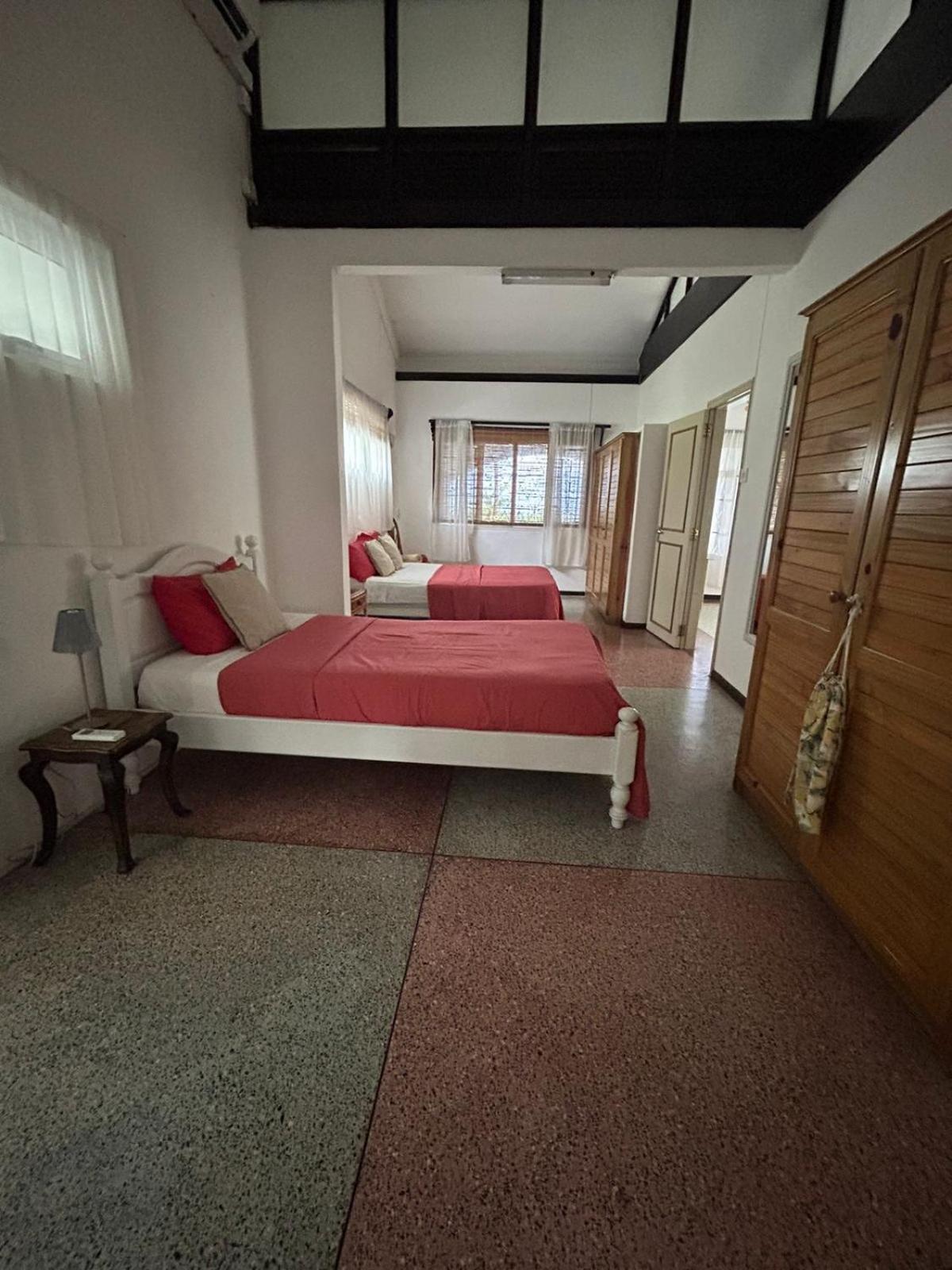 Villa Karel Mauritius Beach House Riambel Экстерьер фото